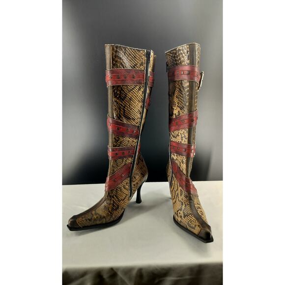 Jaded Poison Brown Leather knee-high boots - Picture 10 of 10